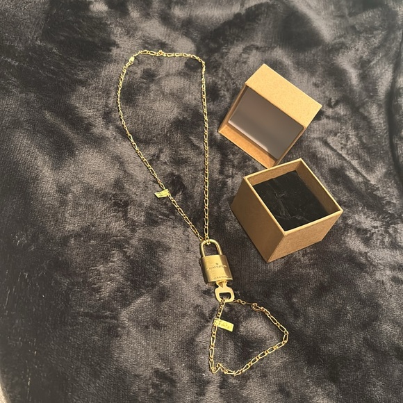 Louis Vuitton Padlock Necklace Lock and bracelet Key(#314)include - Picture 11 of 13